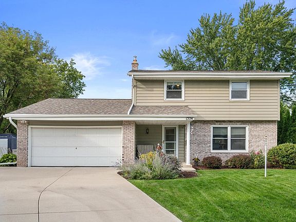 2nd image of 1324 W Paradise COURT