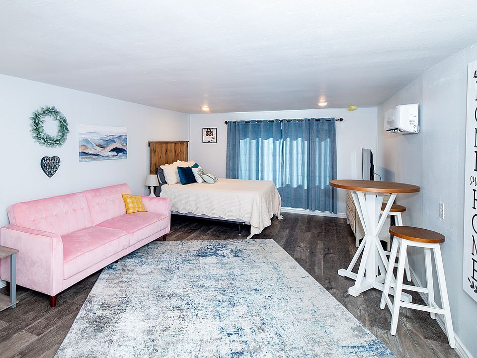 1st image of 104 W Bobe St #2