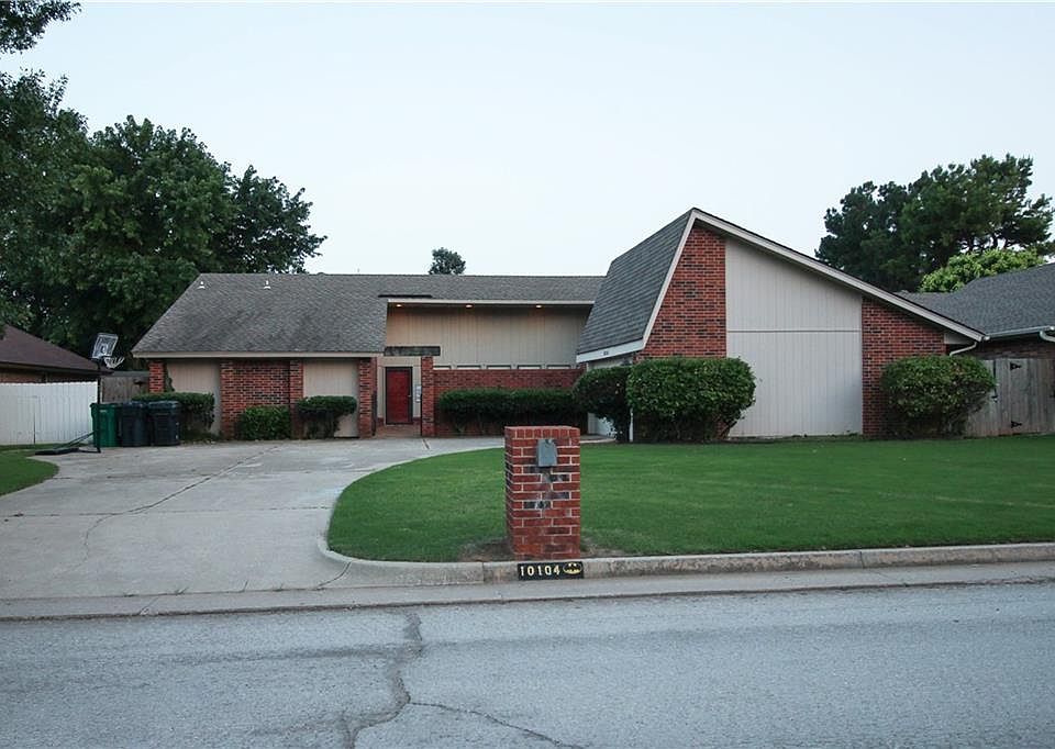 1st image of 10104 Saint Helens Dr