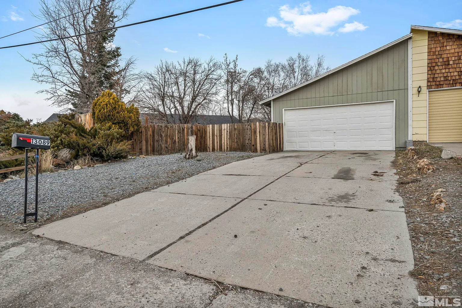 13089 Mount Anderson St photo 1