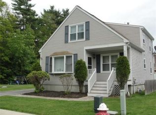 906 Oakley St, New Bedford, MA 02745