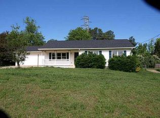 5570 Farm House Ln, Oakwood, GA 30566