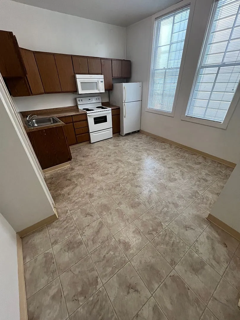 549 Fell Street — Photo 3