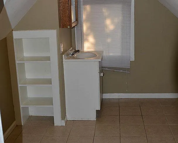 315 Thompson St #3 — Photo 11