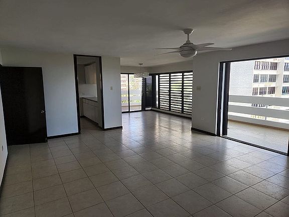 2nd image of 1510 Avenue Ashford #4W