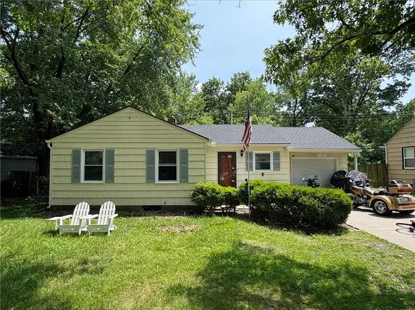 5309 W 71st St, Prairie Village, KS 66208