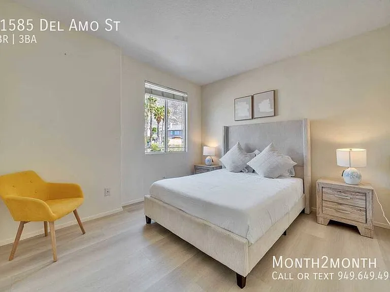 21585 Del Amo St — Photo 25