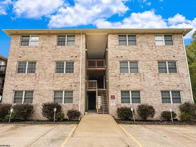 221 Creekside Dr, Morgantown, WV, 26508