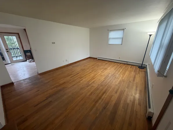 (undisclosed Address), Vestal, NY 13850