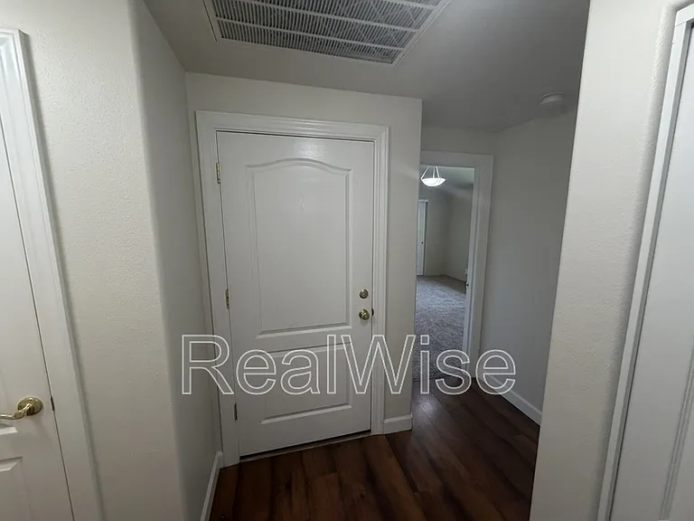 1679 George Tweed Blvd — Photo 7
