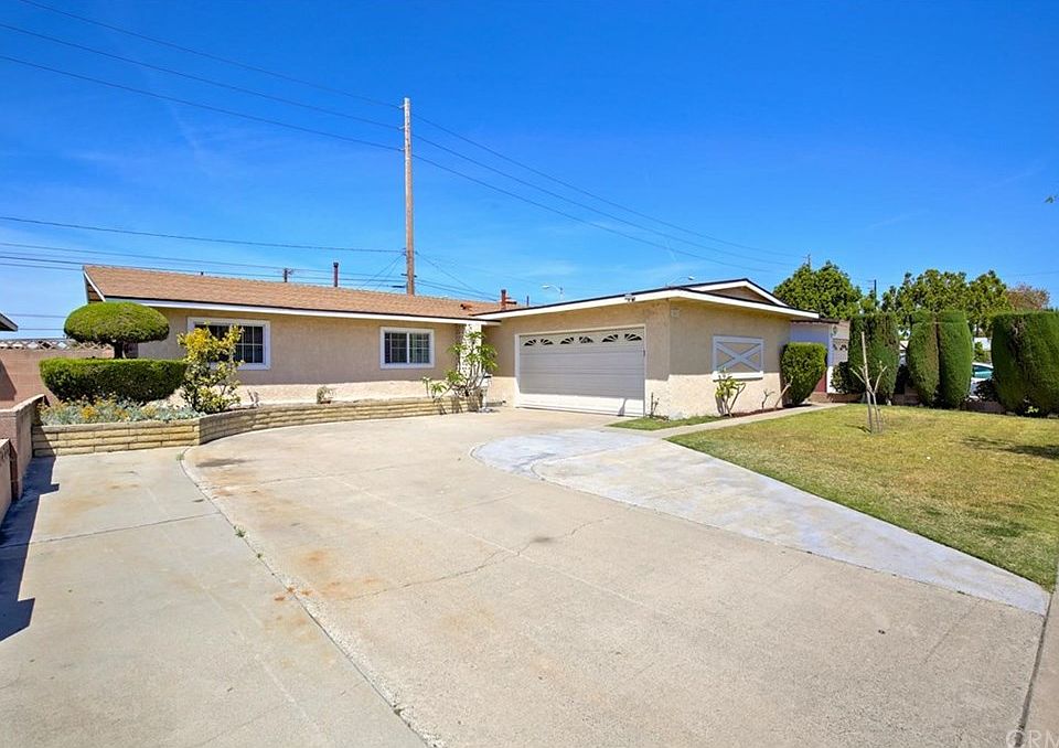 1st image of 8589 San Romolo Way
