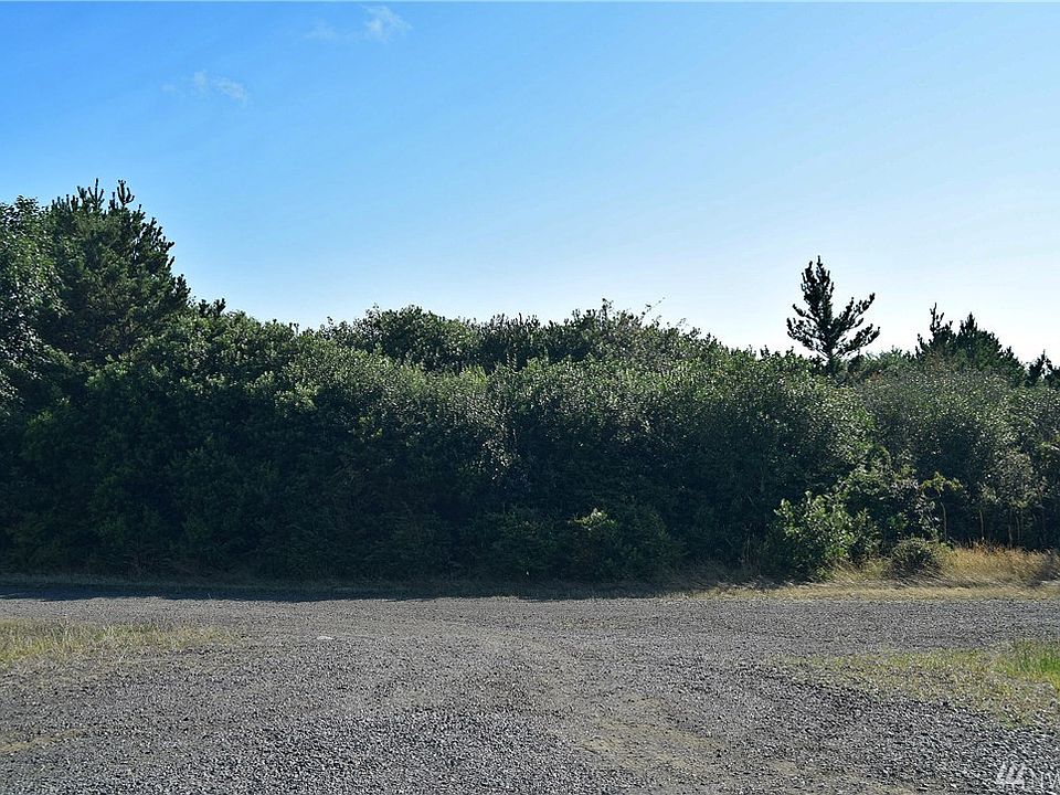 1st image of 181 Marine View Dr SE