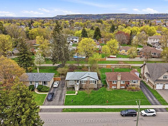 2nd image of 134 Wakefield Rd
