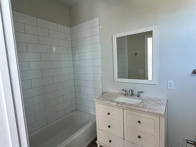 920 Chestnut Ave — Photo 5