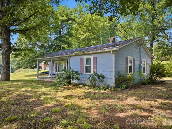 3796 Cameron Pl, Hudson, NC 28638