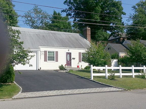 2nd image of 34 S Lawn Ave