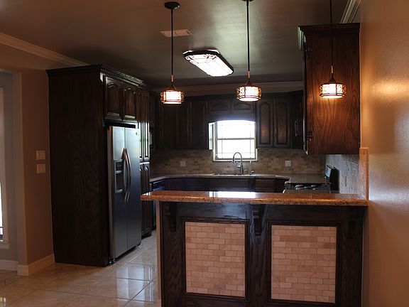 3rd image of 120 Alvarez Ct