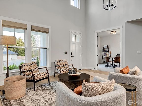 5th image of 12143 NE 170th Place