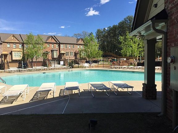 Community pool