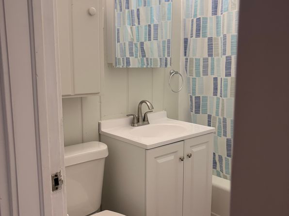 610 E Main St APT D