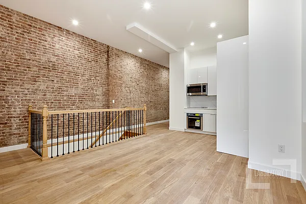 Rented by Skyward | media 11