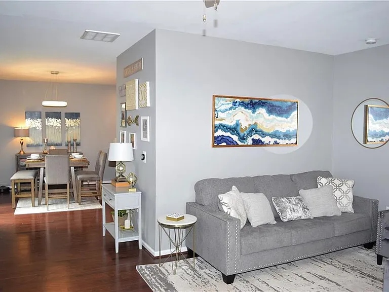 2449 Leytonstone Dr #64 — Photo 2