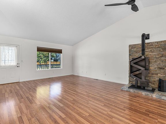 4th image of 55962 Black Duck Rd