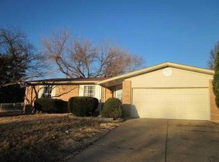 1693 Kingsford Dr, Florissant, MO 63031