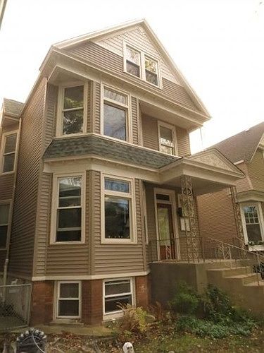 1st image of 2107 W Waveland Ave APT 2