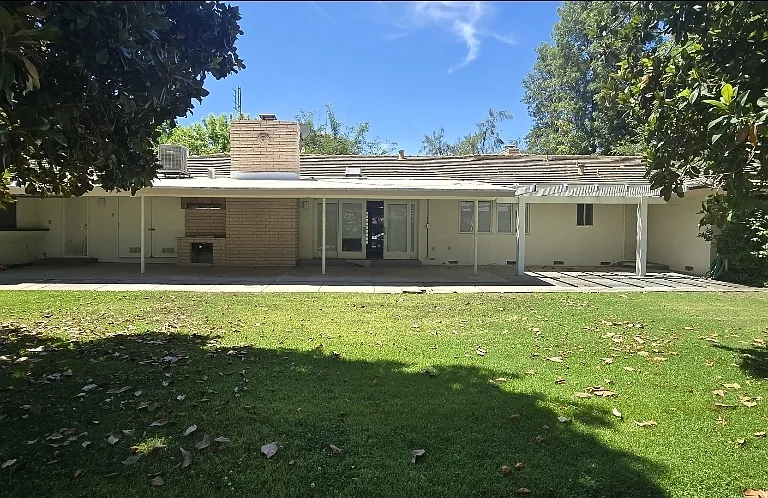 1176 W San Bruno Ave — Photo 72