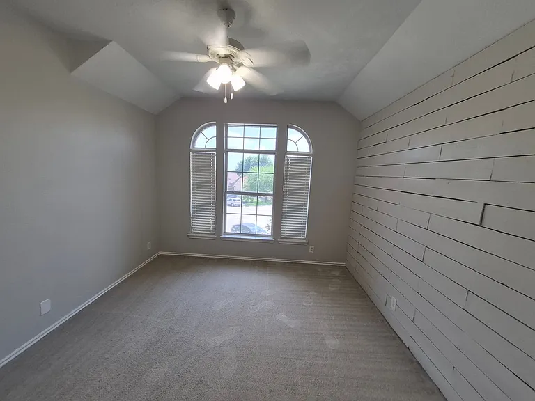 712 Moss Wood — Photo 41