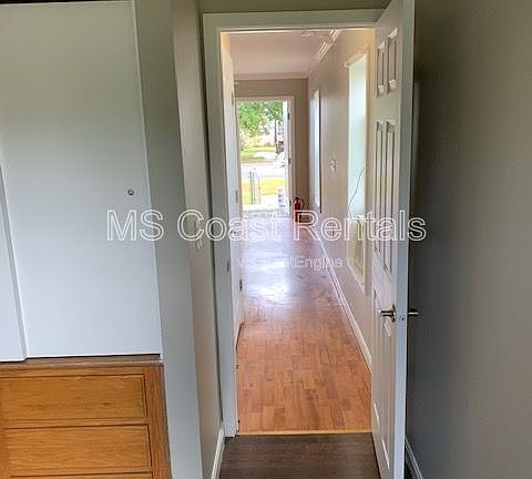 5th image of 8400 W Oaklawn Rd #61