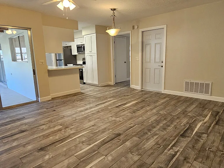 1329 Fairfield Dr — Photo 28
