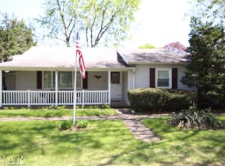 702 Livingston St, Gridley, IL 61744