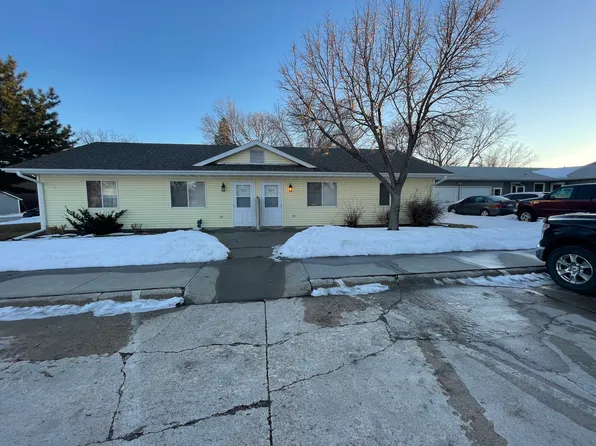 807 E 11th St #807, Grand Island, NE 68801