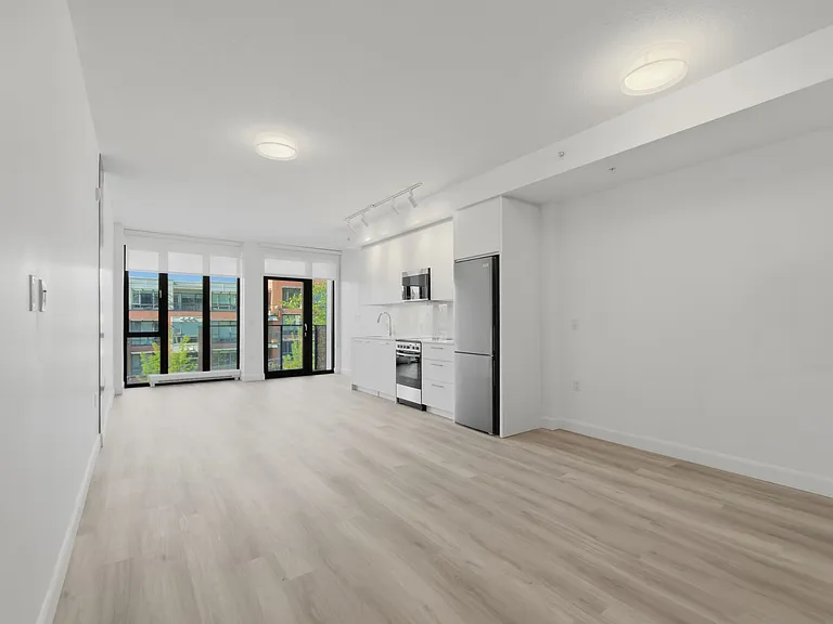 2511 Carolina St — Photo 51