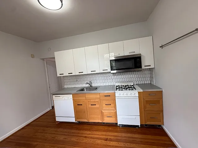 225 E Oakridge St #2 — Photo 4