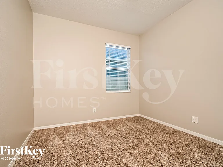 8907 Sandy Plains Dr — Photo 11