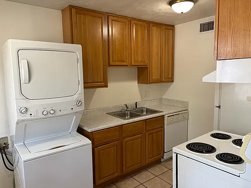 215 Lovelace Dr #11 Photo 1