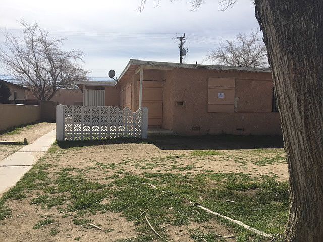 1st image of 852 W Avenue H14