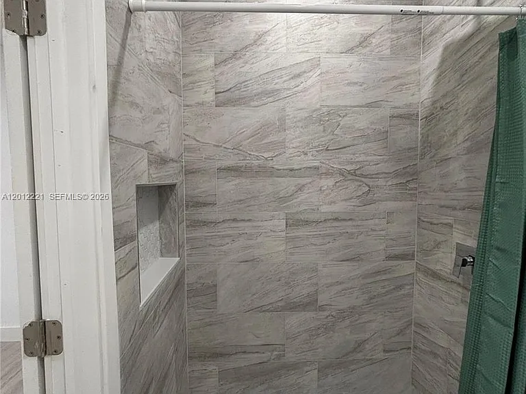 17614 SW 134th Pl #B — Photo 3