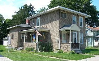 411 Elm St photo 1