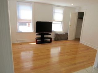 406 McDonald Ave #2F, Brooklyn, NY 11218