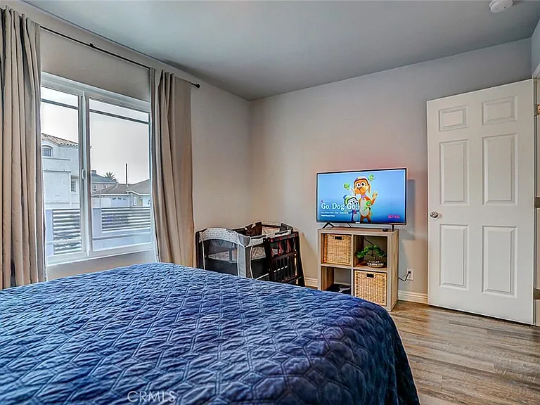 4909 W 117th St — Photo 34