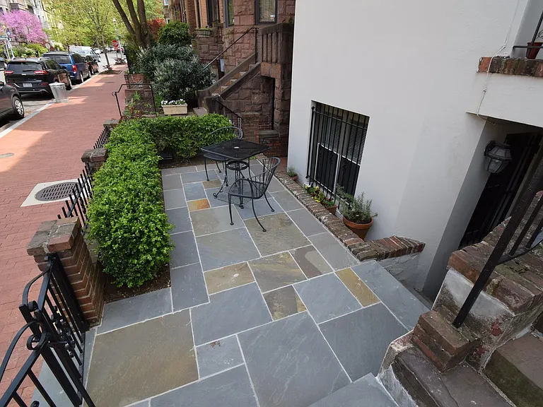 2112 O St NW — Photo 3
