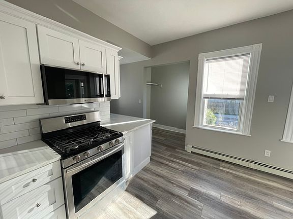5th image of 92 Brook St #1