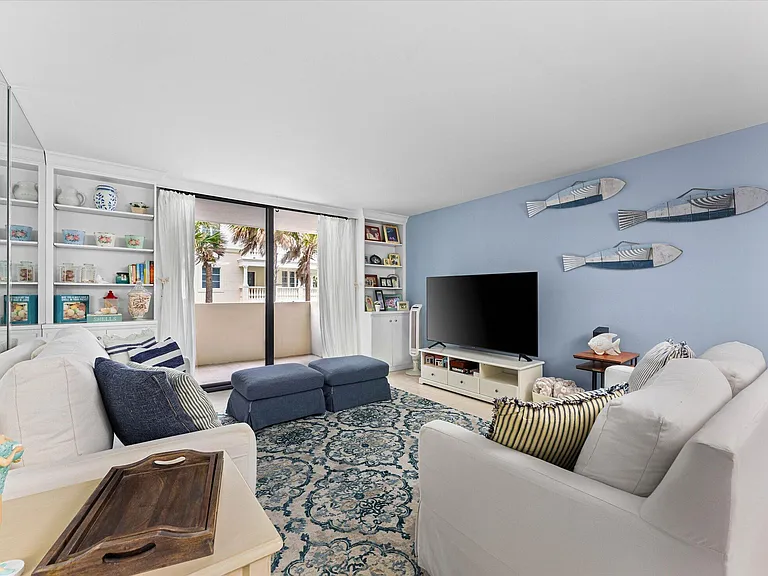 145 Ocean Ave #208 — Photo 8
