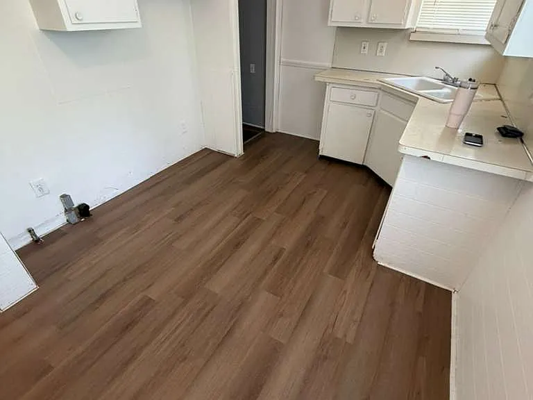 7485 Memorial Ave — Photo 14
