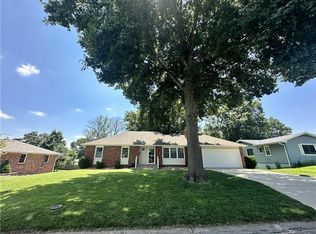 304 Hillcrest Dr, Warrensburg, MO 64093