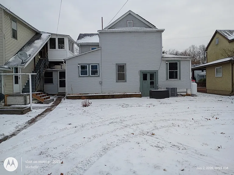 1600-1602 Main St — Photo 13